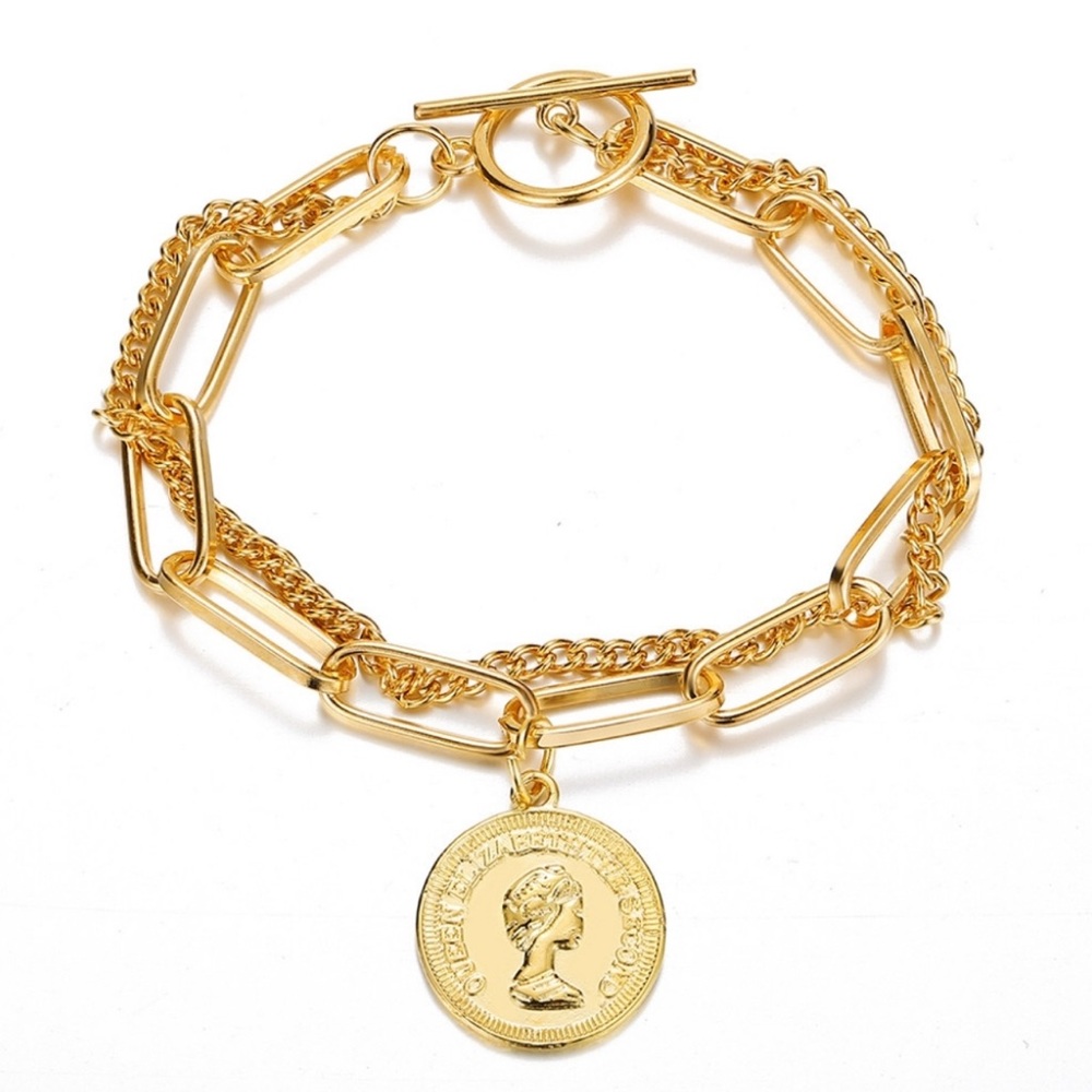 Elegant Gold Coin Pendant Bracelet
